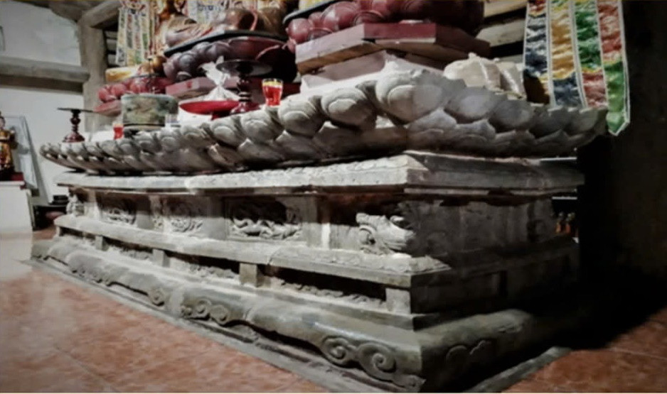Chùa Phổ Quang lưu giữ bảo vật quốc gia bàn thờ Phật bằng đá Chua Pho Quang luu giu bao vat quoc gia ban tho Phat bang da