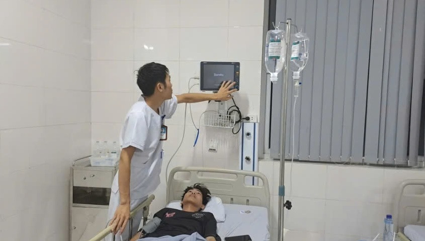 Lien tiep hang loat vu ngo doc tap the- bao dong ATTP trong truong hoc-Hinh-2