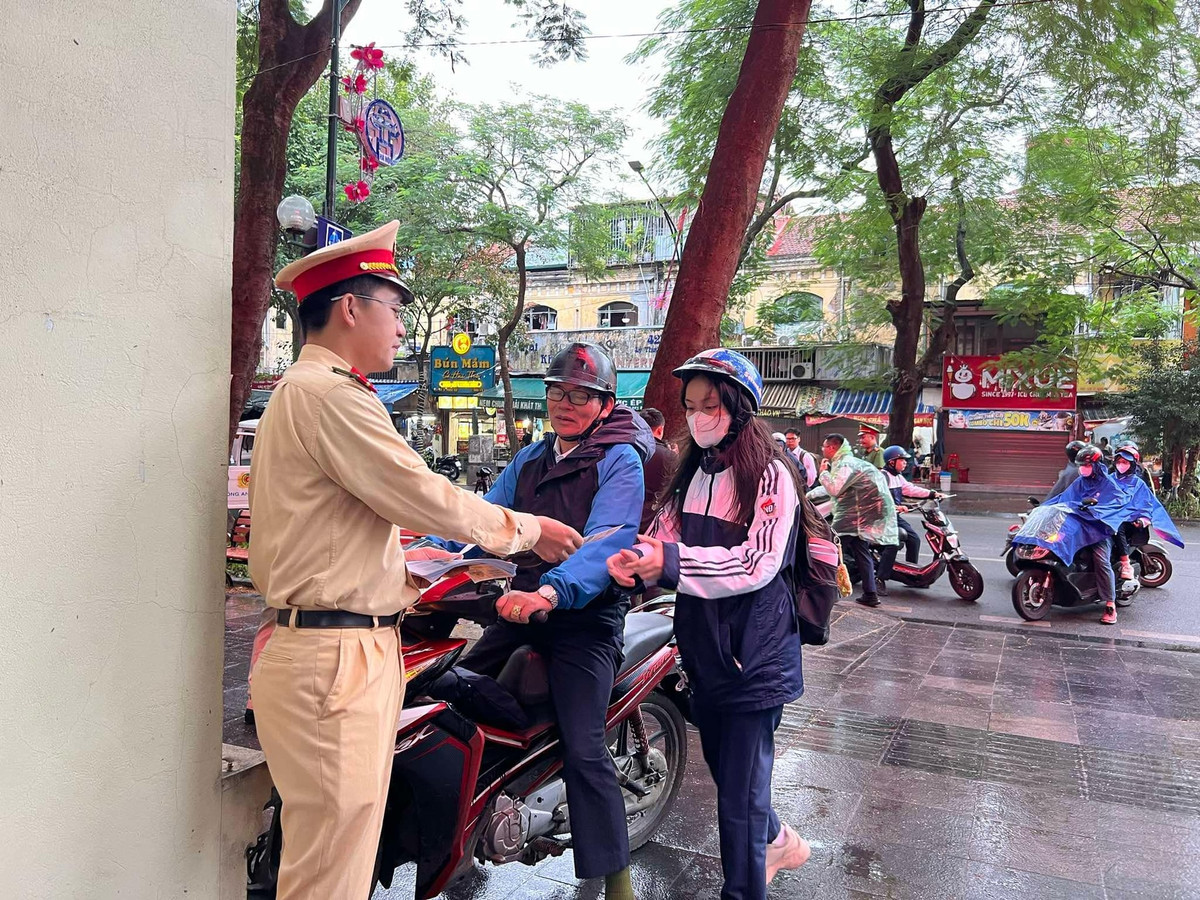 Duy tri cao diem xu ly nghiem hoc sinh vi pham giao thong