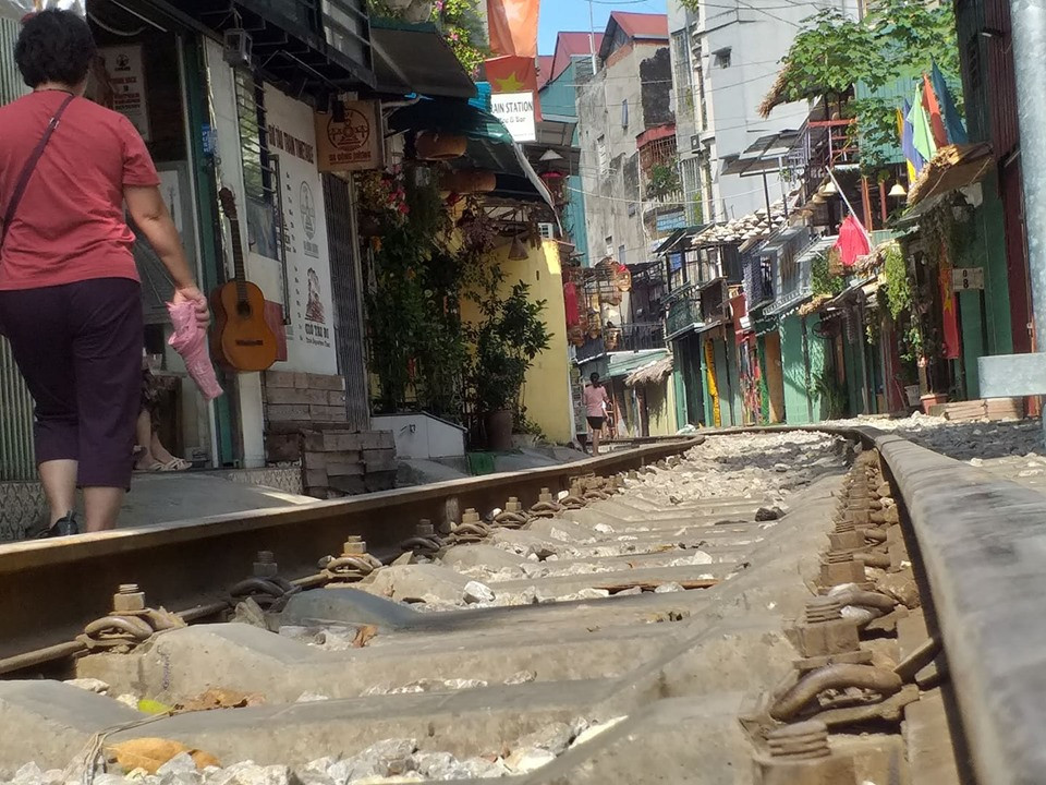 Không gian đã bớt ngột ngạt, đông đúc và ồn ào sau lệch cấm.