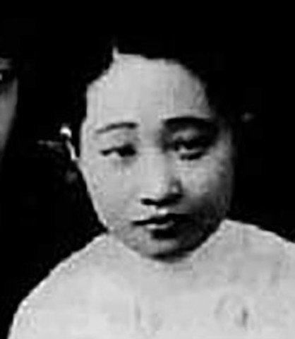 Su that kho tin ve nguoi vo dau tien dang thuong cua Tuong Gioi Thach