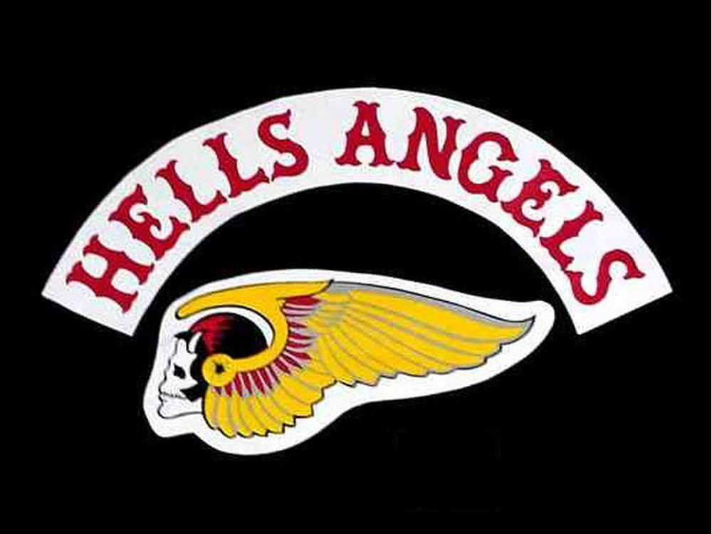 Hells Angels là một tổ chức quy tụ những tên tội phạm đam mê xe Harley Davidsons. Nổi tiếng về sự tàn nhẫn, hung bạo, băng nhóm này đã reo rắc kinh hoàng trên khắp nước Mỹ thập niên 1950 bằng các hoạt động buôn bán ma túy, kinh doanh mại dâm và tống tiền. Ảnh: Vancouver Sun.