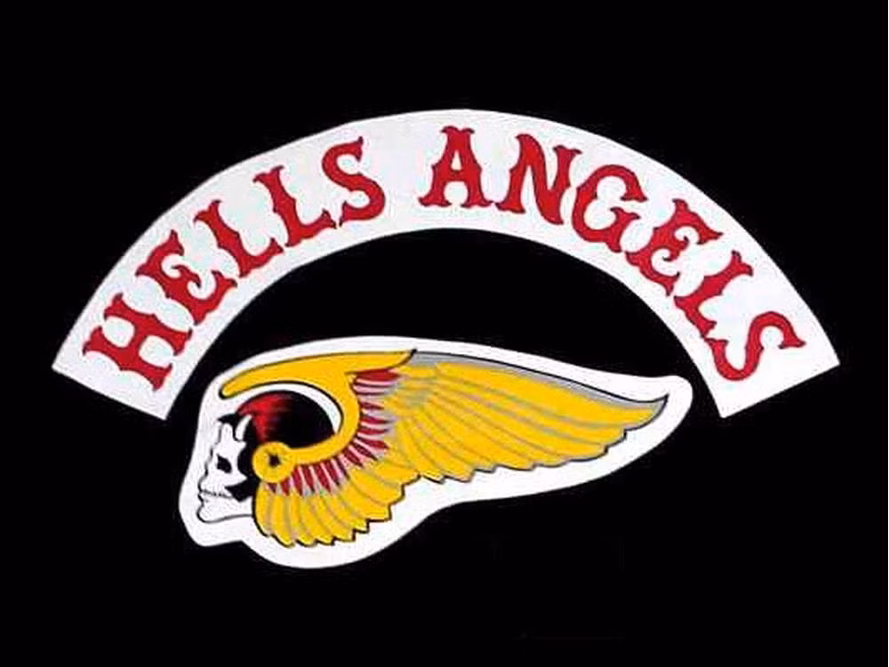 Hells Angels là một tổ chức quy tụ những tên tội phạm đam mê xe Harley Davidsons. Nổi tiếng về sự tàn nhẫn, hung bạo, băng nhóm này đã reo rắc kinh hoàng trên khắp nước Mỹ thập niên 1950 bằng các hoạt động buôn bán ma túy, kinh doanh mại dâm và tống tiền. Ảnh: Vancouver Sun.
