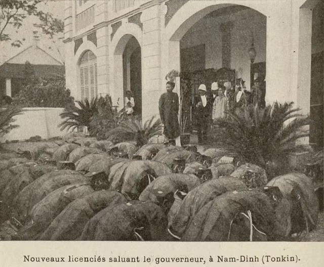 Người trúng tuyển cảm tạ Tổng đốc Nam Định.