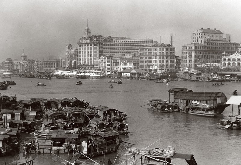 Diện mạo Quảng Châu Trung Quốc thời kỳ Dân Quốc. Cũng như những thành phố lớn khác ở Trung Quốc, Quảng Châu giai đoạn này đã mang dáng dấp hiện đại, tấp nập hơn xưa.