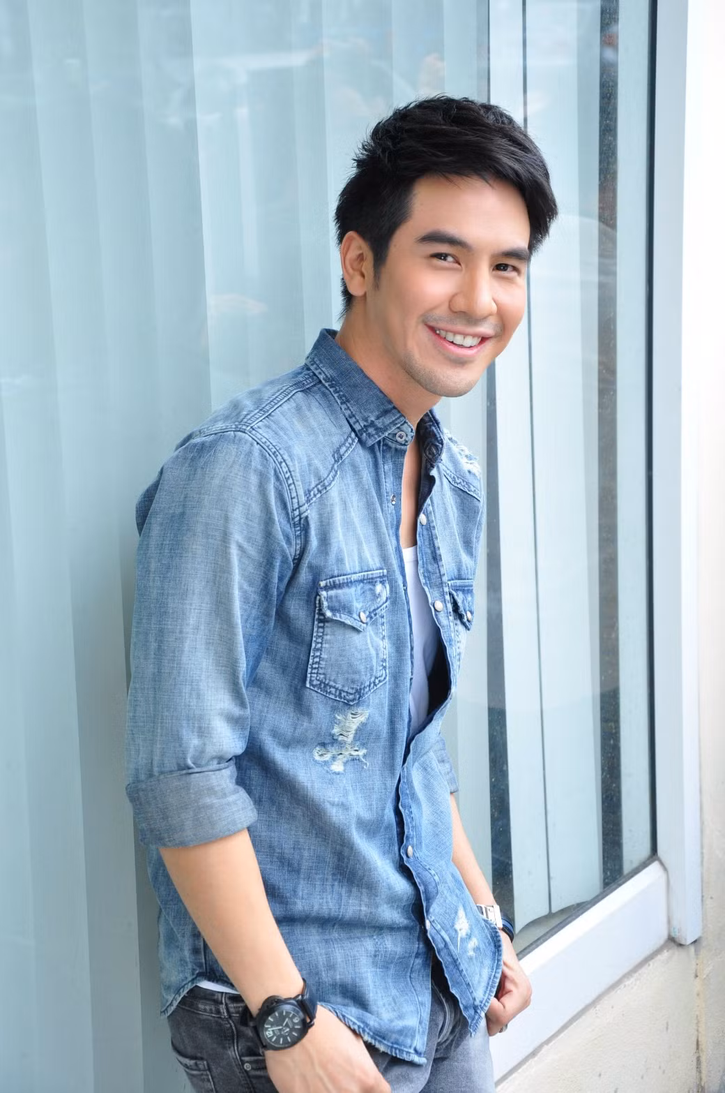 Diễn viên Pope Thanawattrong vai Chai Rong.