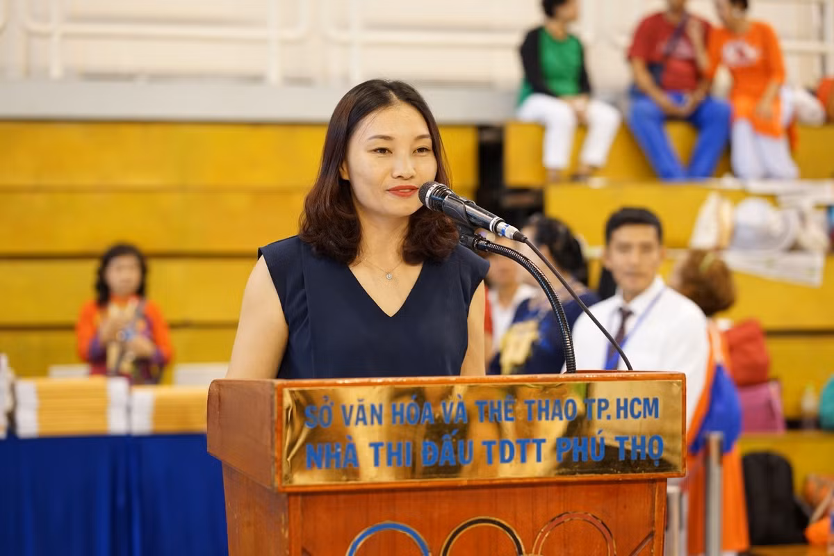 Vinamilk Sure Prevent cung 3.000 nguoi cao tuoi tham gia thi dau the duc duong sinh TP HCM-Hinh-3