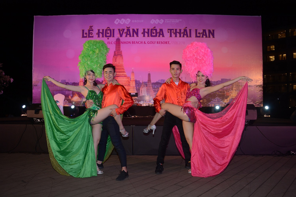 Ron rang chuoi hoat dong ben le chao mung le ra mat Bamboo Airways tai FLC Quy Nhon-Hinh-10