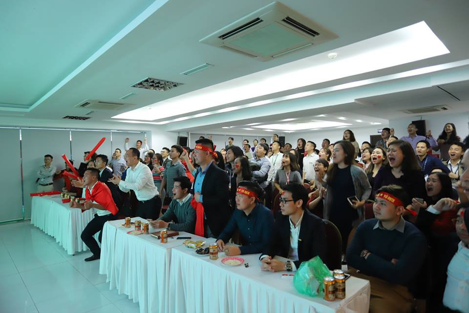 CENLAND tang 1 ty dong cho thay tro HLV Park Hang-Seo-Hinh-2