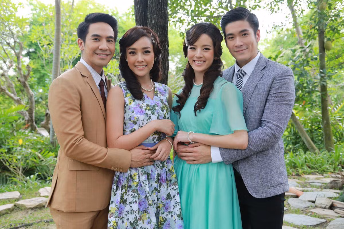 Các diễn viên chính trong phim “Vòng xoáy tình yêu”.