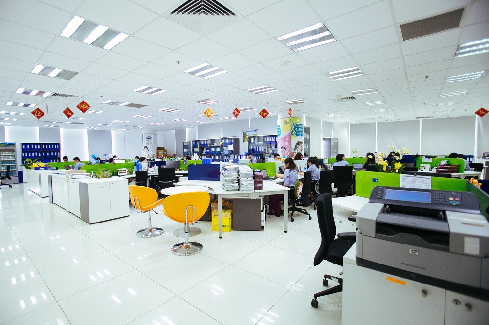 Vinamilk vuon len dan dau Top 100 noi lam viec tot nhat Viet Nam-Hinh-2