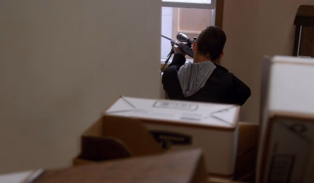 Họ đã phát hiện ra một cao thủ bắn tỉa.