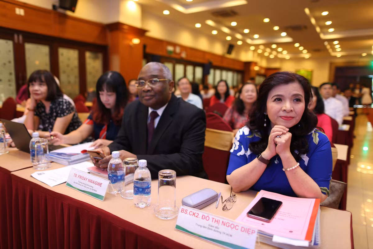 Ra mat tai lieu “Huong dan quy trinh thuc hien cong tac dinh duong tiet che”-Hinh-8