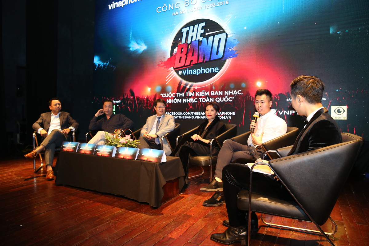 Họp báo “The Band by VinaPhone” .