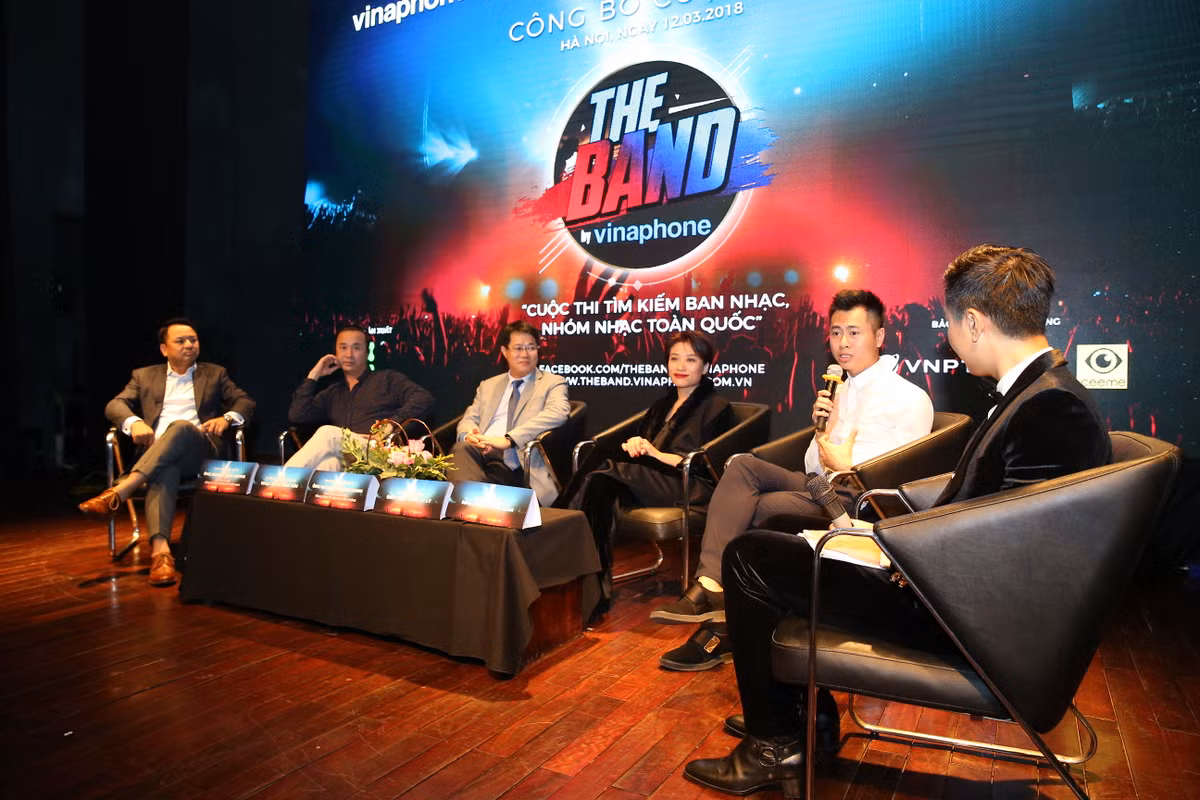 Họp báo “The Band by VinaPhone” .