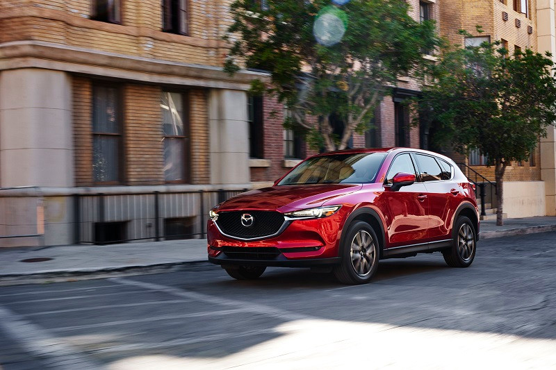 Mazda CX-5 mới đang là cái tên thống trị phân khúc xe CUV 5 chỗ tại thị trường Việt Nam.