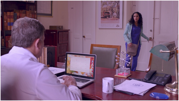 Belky tới tìm bác sĩ Montealegre để kể hết sự thật về thân thế của mình.