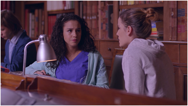 Belky lạnh nhạt với Juliana vì cho rằng cô cũng sẽ quay lưng lại với mình.