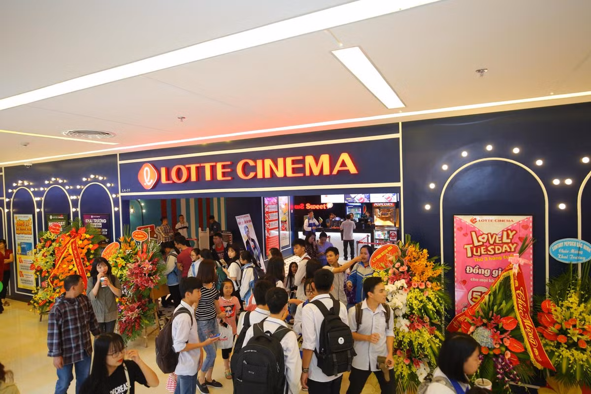 Hệ thống rạp chiếu film chuẩn quốc tế Lotte Cinema tại Vincom đặc biệt thu hút giới trẻ.