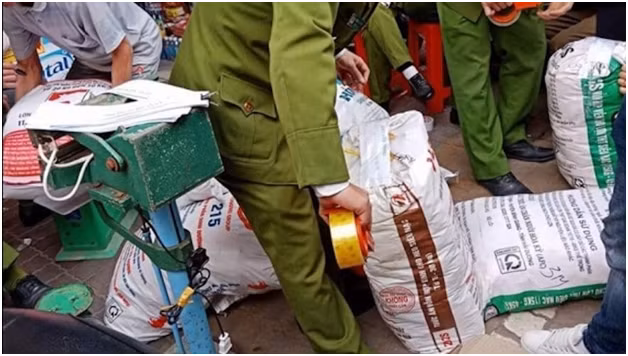 San xuat phu gia thuc pham gia bi xu tu nhu san xuat thuc pham gia