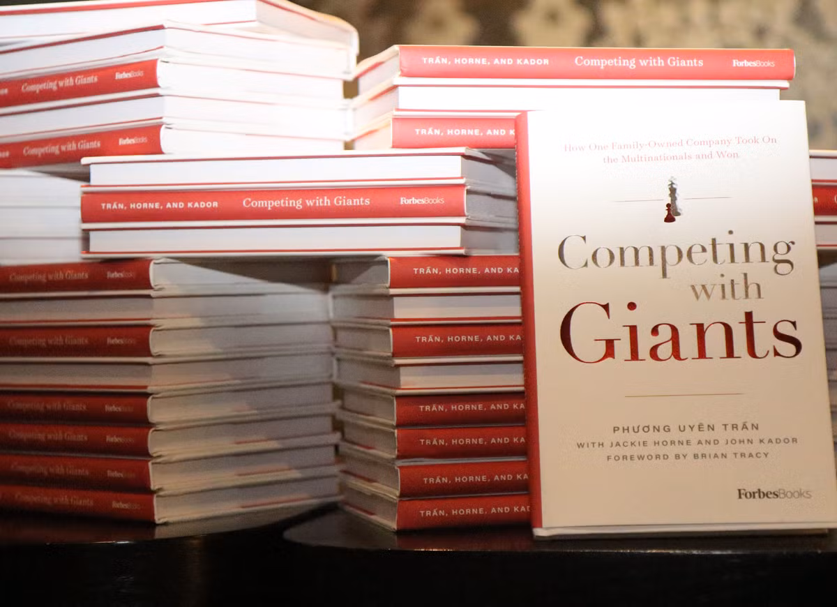 ForbesBooks ra mat cuon sach dau tien cua mot doanh nhan Viet tai My-Hinh-5