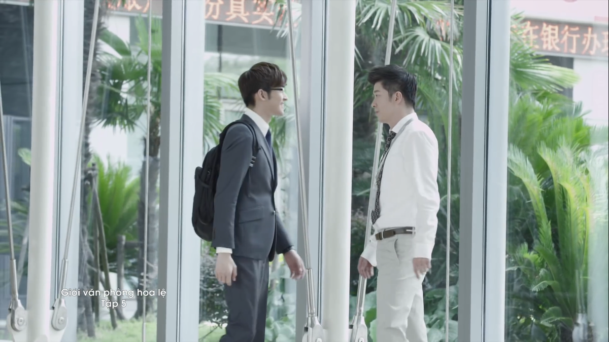 Đại Vĩ gọi riêng Lý Tưởng ra nhắc nhở.