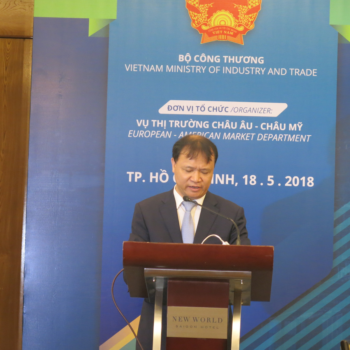 Ông Đỗ Thắng Hải, Thứ trưởng bộ Công Thương phát biểu mở màn Diễn đàn thương mại Việt – Mỹ.