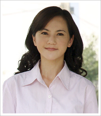 Giản Bái Ân trong vai chị cả Mỹ Lan.