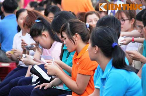 Chương trình "tấm vé nghĩa tình" được thực hiện nhiều năm qua mỗi khi Tết đến là món quà ý nghĩa đối với bao công nhân nghèo xa quê có điều kiện sum vầy cùng người thân