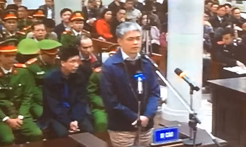 Bị cáo Nguyễn Xuân Sơn.