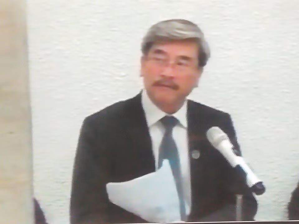 Luật sư Thiệp bào chữa cho bị cáo Đinh Mạnh Thắng tại phiên tòa sáng nay.