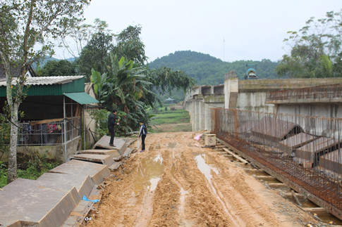 Cầu Hải Thượng Lãn Ông (xã Sơn Quang, huyện Hương Sơn), nơi xảy ra vụ việc. Ảnh: Tân Kỳ.