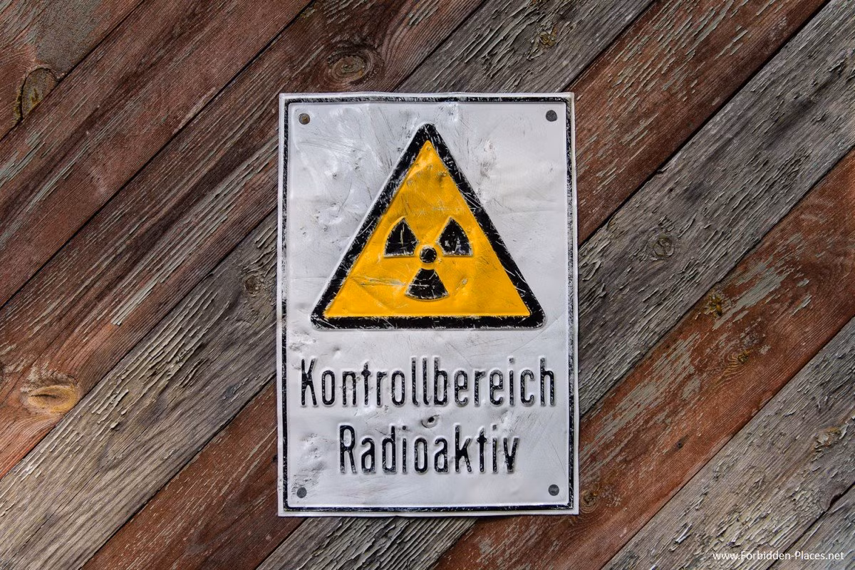 Tuy nhiên, hiện Làng Olympic trở nên hoang tàn, đổ nát sau nhiều năm không sử dụng. Nhiếp ảnh gia Sylvain Margaine đã ghé thăm nơi này để lấy tư liệu cho cuốn sách "Forbidden Places: Exploring our abandoned heritage" của ông.