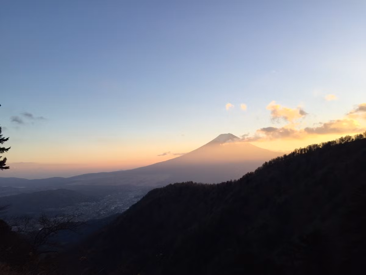 Taketo Y. đã nắm bắt được cảnh quan hùng vĩ, thơ mộng này ở Yamanashi, Nhật Bản.