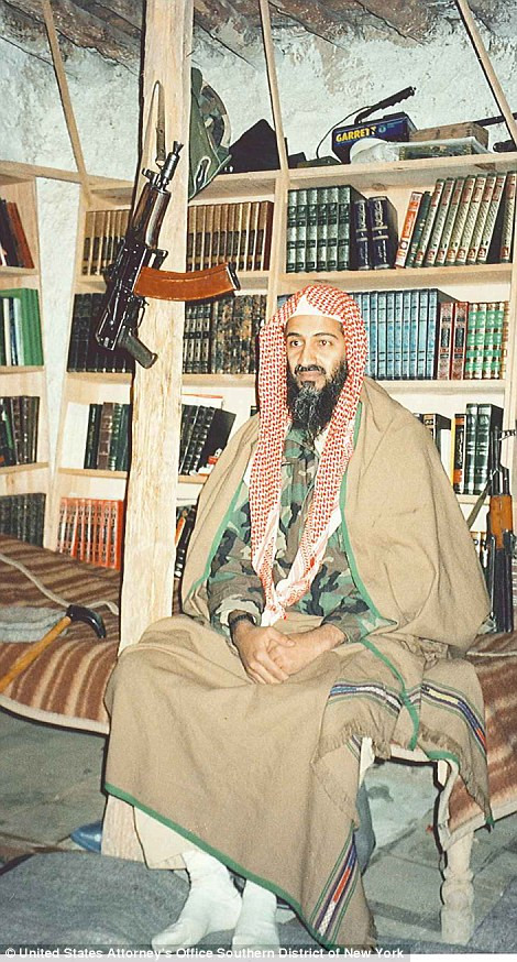 Nơi ẩn náu của trùm khủng bố Osama Bin Laden được hé lộ với thế giới.