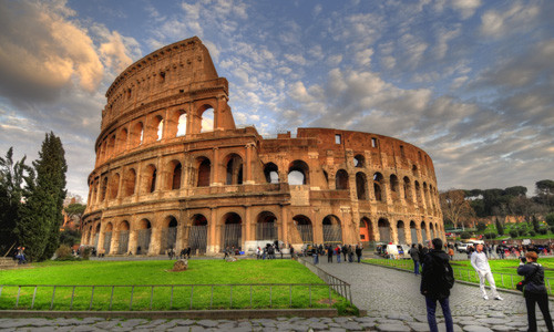 Chính vì vậy, đấu trường La Mã là một trong những nơi chứa khoảng thời gian lịch sử đầy bạo lực, sự chết chóc cũng như ngược đãi động vật.