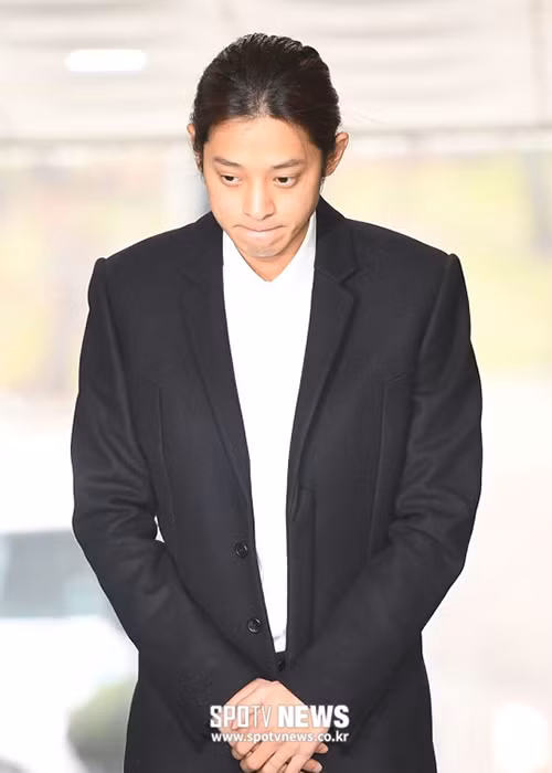 Trước khi tham dự phiên tòa xét xử, Jung Joon Young đọc lời xin lỗi các nạn nhân.