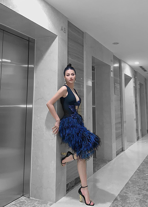 Về phía Phương Khánh, trên Zing, cô cho biết, khi cô còn nhỏ và chơi với Ngọc Trinh, Ngọc Trinh giúp đỡ cô như một người chị. Bên cạnh đó, Phương Khánh khẳng định luôn trân trọng tình bạn giữa cô và Ngọc Trinh.