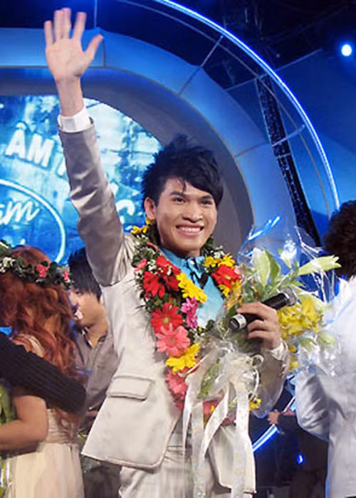 Khi mới đăng quang Vietnam Idol 2008, Quốc Thiên có ngoại hình khá ổn. Để tự tin hơn về vẻ ngoài, anh sửa mũi vào năm 2018. Ảnh: Saostar