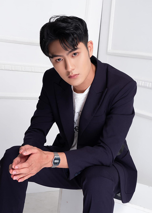 Theo Đức Thành, Seungri quá "đen" nên mới bị khui scandal bởi lẽ kinh doanh quán bar thì quán nào cũng có ma túy và mại dâm.