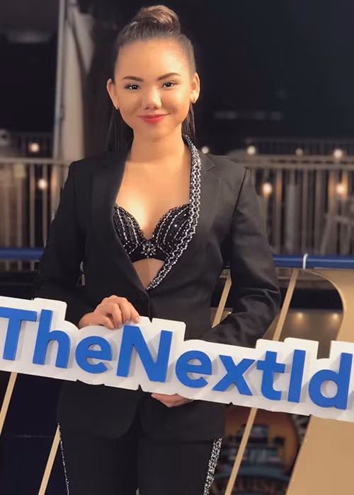 Các giám khảo Lionel Richie, Luke Bryan, Katy Perry bất ngờ trước giọng hát của Minh Như khi thí sinh này hát ca khúc "One night only".