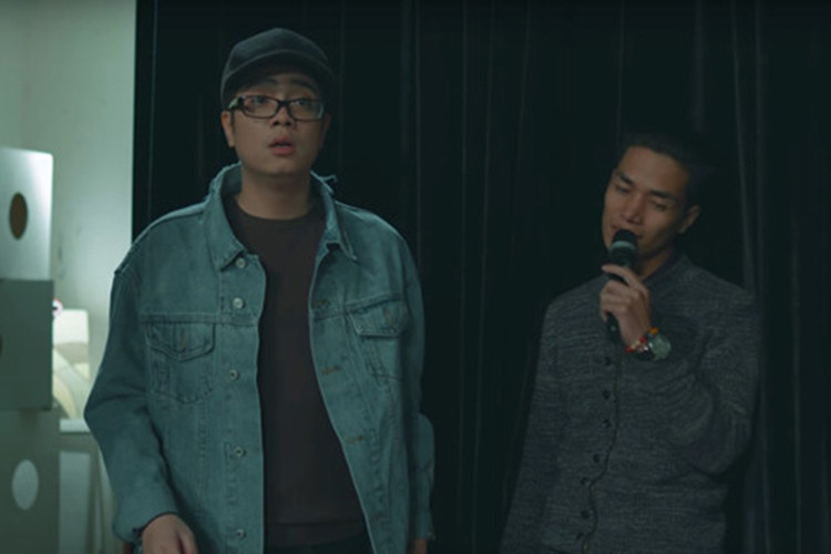 Tuy nhiên, không có tài năng thực sự nên Lệ Rơi chìm nghỉm trong showbiz. Ảnh: Zing