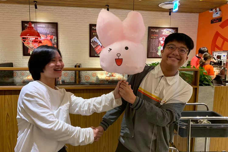 Thục Anh là trái ngọt trong cuộc hôn nhân của danh hài Công Lý và người vợ cũ đầu tiên.