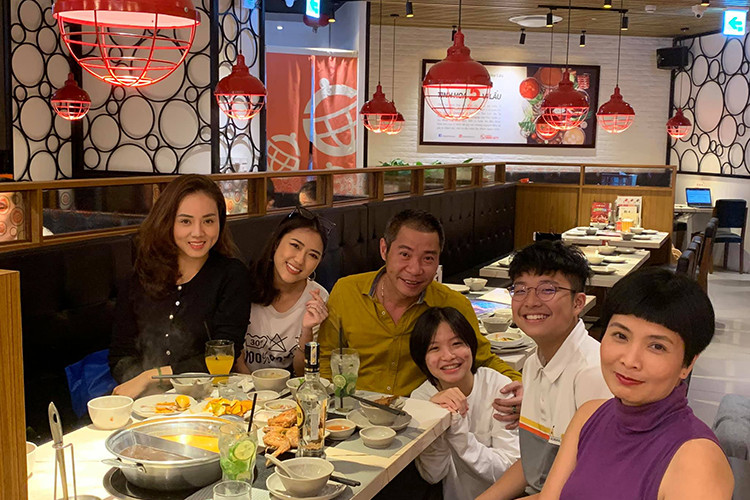 Trên trang cá nhân, danh hài Công Lý vừa khoe hình ảnh tổ chức sinh nhật cho cô con gái Thục Anh.