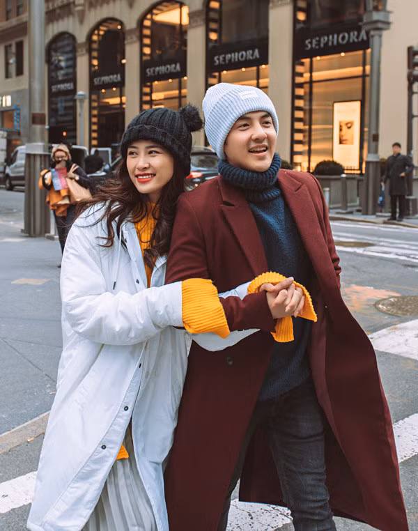 Năm 2018, Đông Nhi - Ông Cao Thắng cùng nhau kỷ niệm 9 năm hẹn hò ở Mỹ.