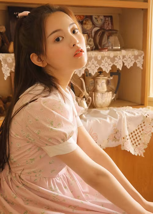 Đầu năm 2018, Dương Siêu Việt tham gia cuộc thi chương trình "Sáng tạo 101".