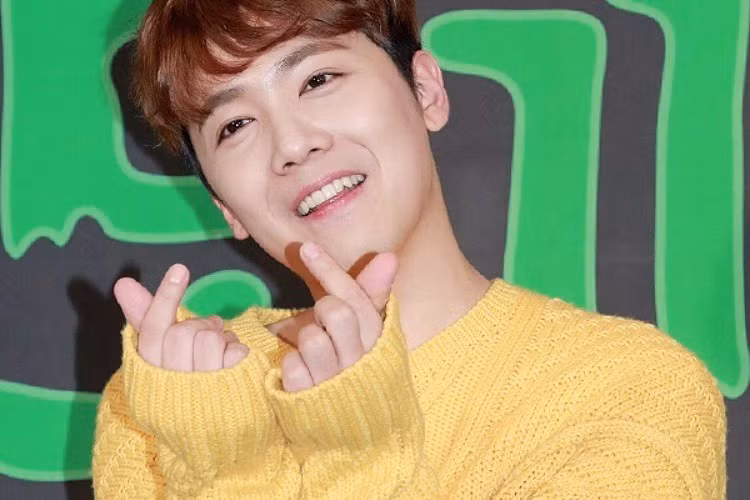 Lee Hong Ki từng thân thiết với Jung Joon Young. Khi bị réo gọi, anh đáp trả nhẹ nhàng. Theo thông tin, Lee Hong Ki không thuộc nhóm chat của Seungri. Ảnh: Allkpop