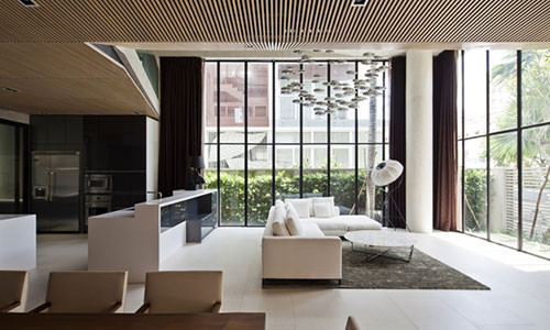 Công khai chuyện hẹn hò vào ngày 20/5 (ngày Tình yêu theo cách gọi của người Trung Quốc), Hoắc Kiến Hoa – Lâm Tâm Như trở thành cặp đôi hot nhất làng giải trí hiện nay. Nhất cử nhất động của cặp đôi luôn được giới truyền thông cũng như mọi người hết sức quan tâm. Là một cặp không chỉ đẹp đôi từ ngoại hình cho đến tài năng, Hoắc Kiến Hoa và Lâm Tâm Như còn khiến mọi người ghen tị bởi mức độ giàu có của mình khi nắm giữ nhiều bất động sản rất có giá trị.