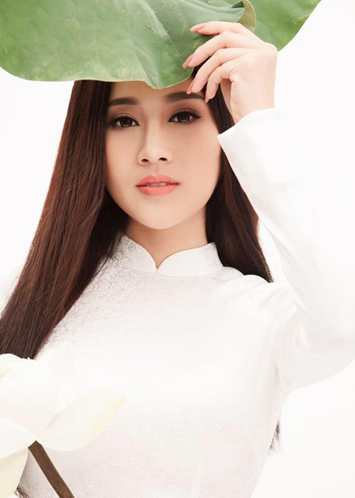 Nhan sac gay me cua ngoc nu 9x cham thi Than tuong Bolero 2019