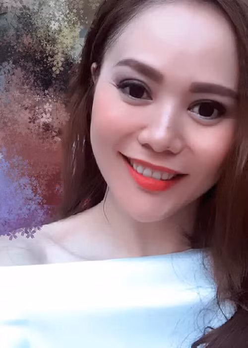 Theo Trí thức trẻ, cô được ông xã hiểu và thông cảm khi theo nghề diễn.